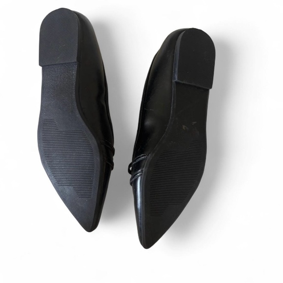 #Sold New Mossimo Black Faux leather buckle detail shoes - Picture 4 of 6